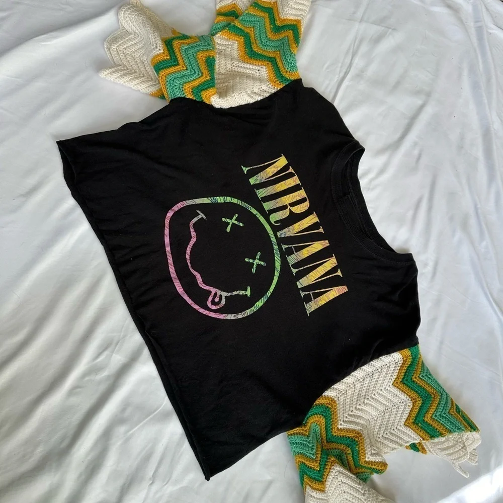 PENNY LANE REWORKED NIRVANA TEE W/CROCHETED SLEEVES - Picture 7 of 8